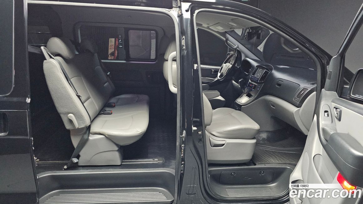 Hyundai Starex 2019