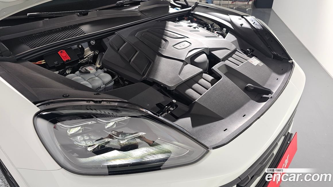 Porsche Cayenne 2024