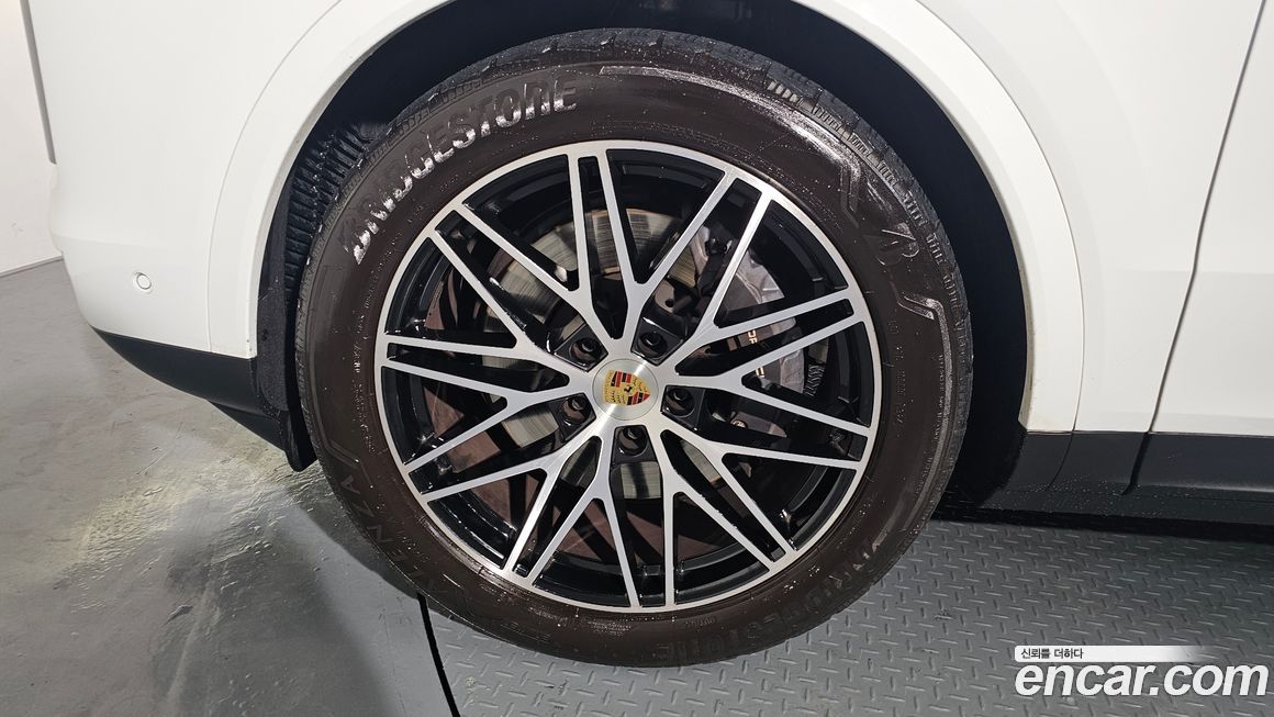 Porsche Cayenne 2024