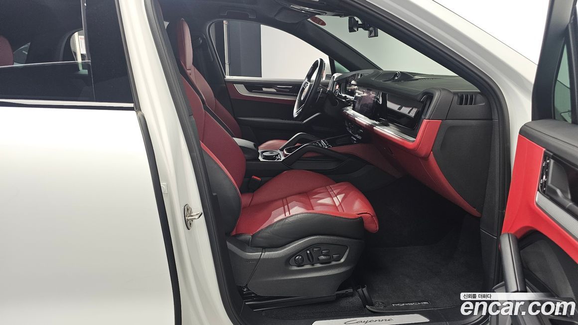 Porsche Cayenne 2024