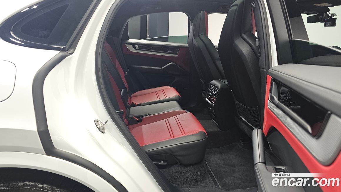 Porsche Cayenne 2024