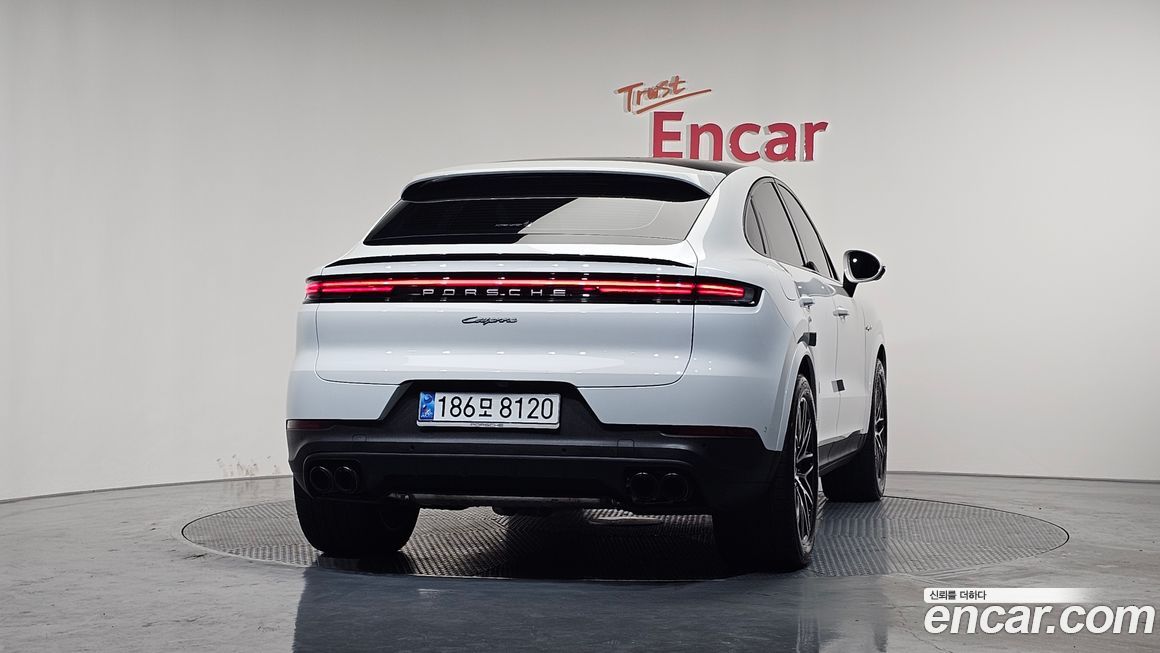 Porsche Cayenne 2024