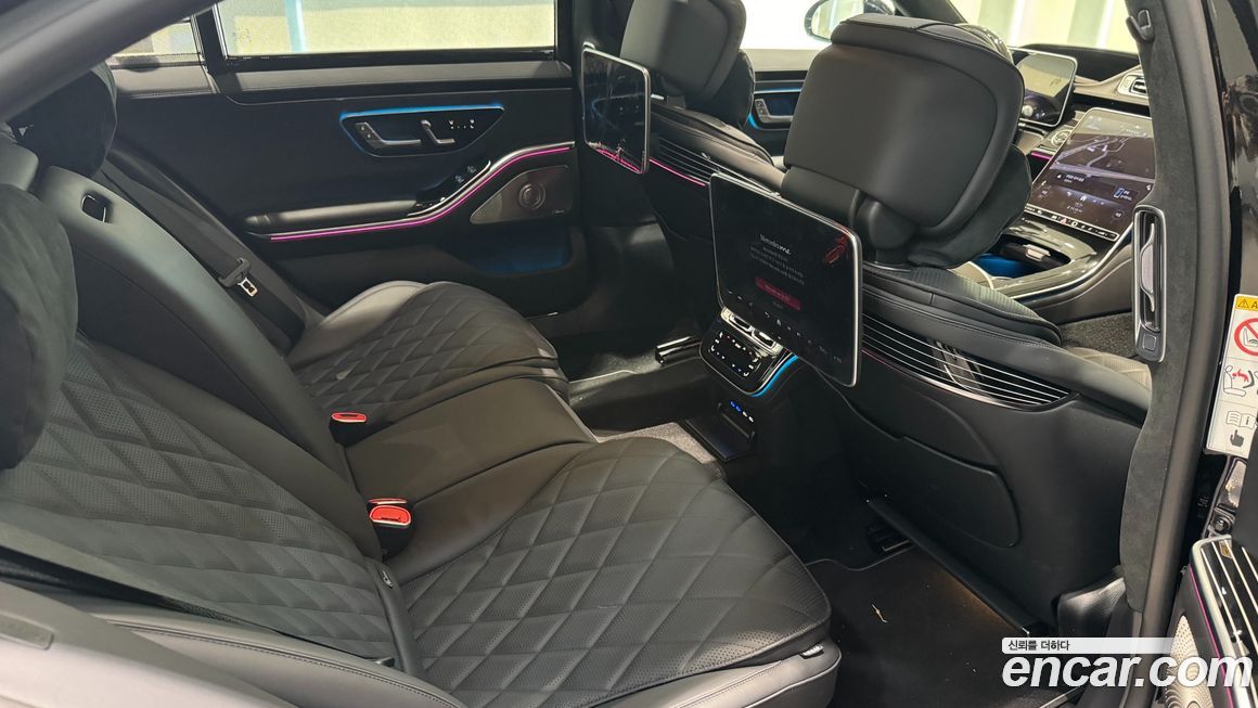 Mercedes-Benz S-Class 2025