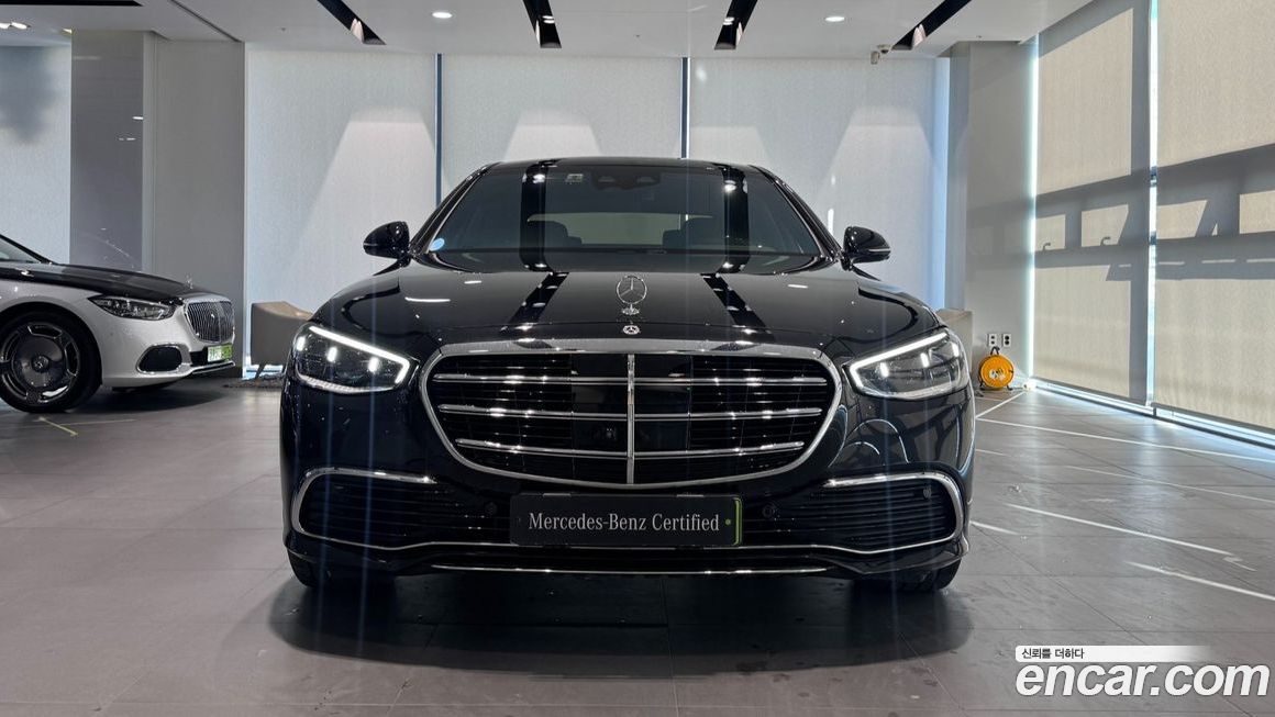 Mercedes-Benz S-Class 2025
