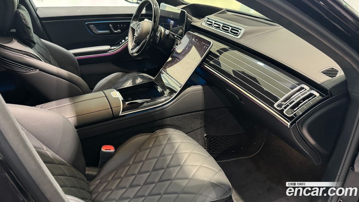 Mercedes-Benz S-Class 2025