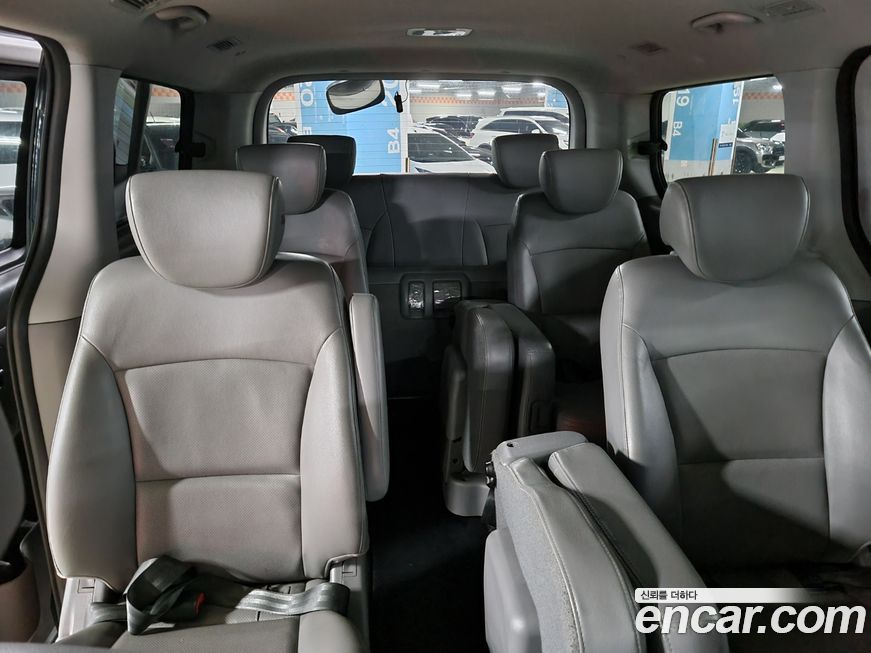 Hyundai Starex 2016