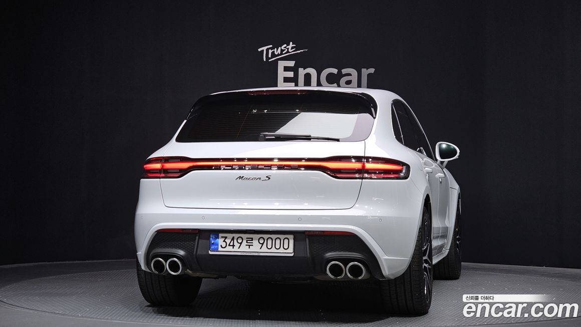 Porsche Macan 2022
