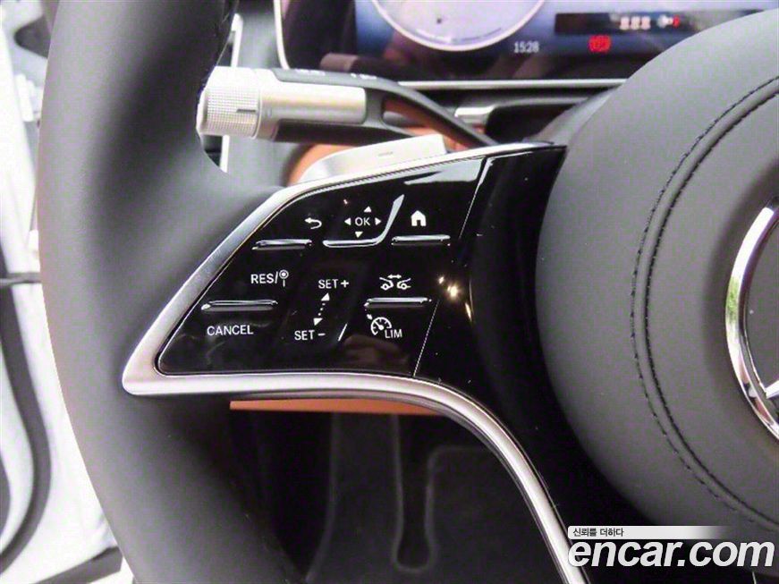 Mercedes-Benz S-Class 2025