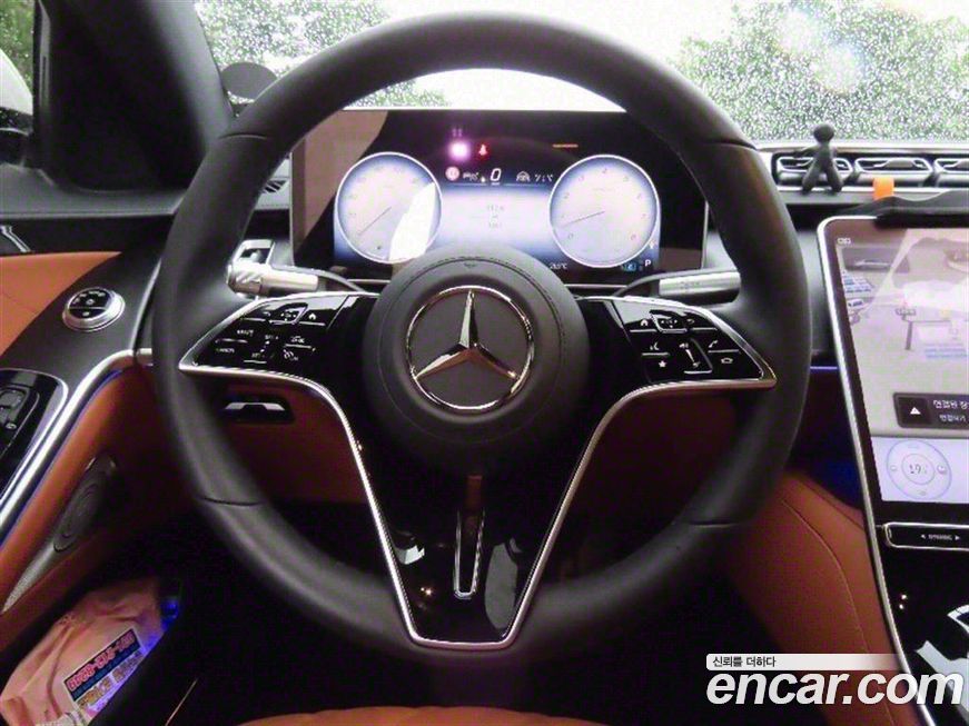 Mercedes-Benz S-Class 2025