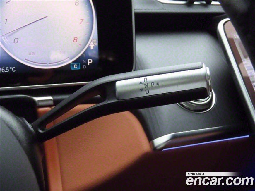 Mercedes-Benz S-Class 2025