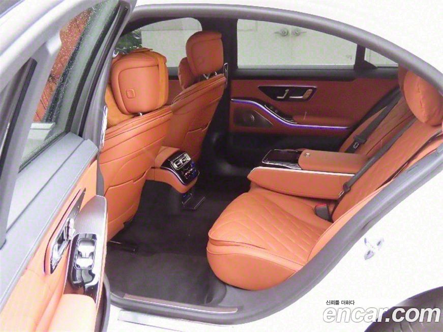 Mercedes-Benz S-Class 2025