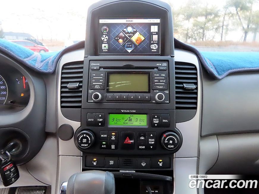 Kia Canival 2012