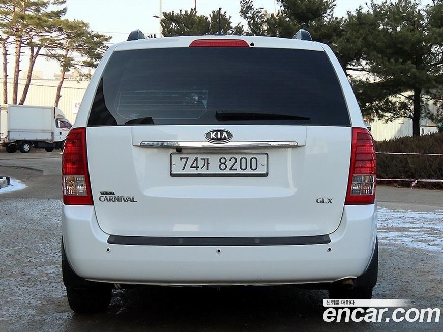 Kia Canival 2012