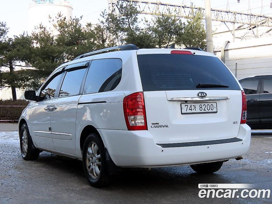 Kia Canival 2012
