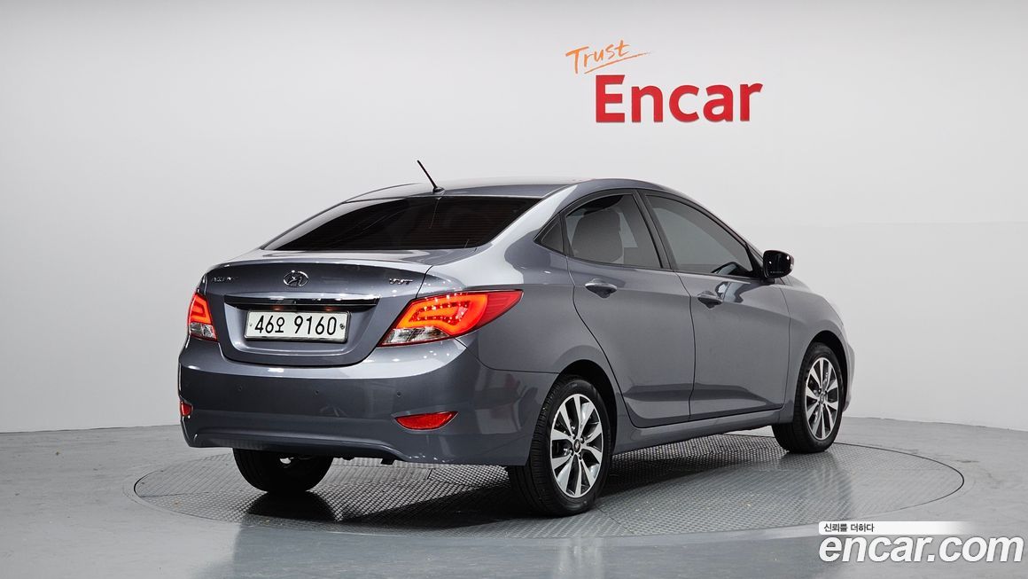 Hyundai Accent 2015