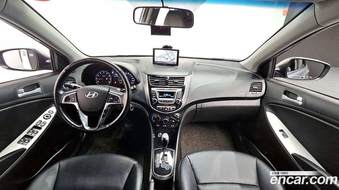 Hyundai Accent 2015