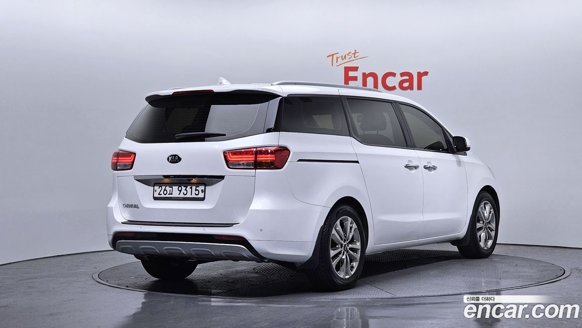 Kia Canival 2015