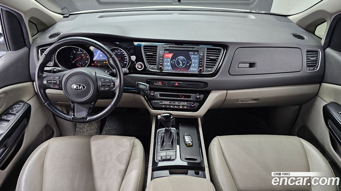 Kia Canival 2015