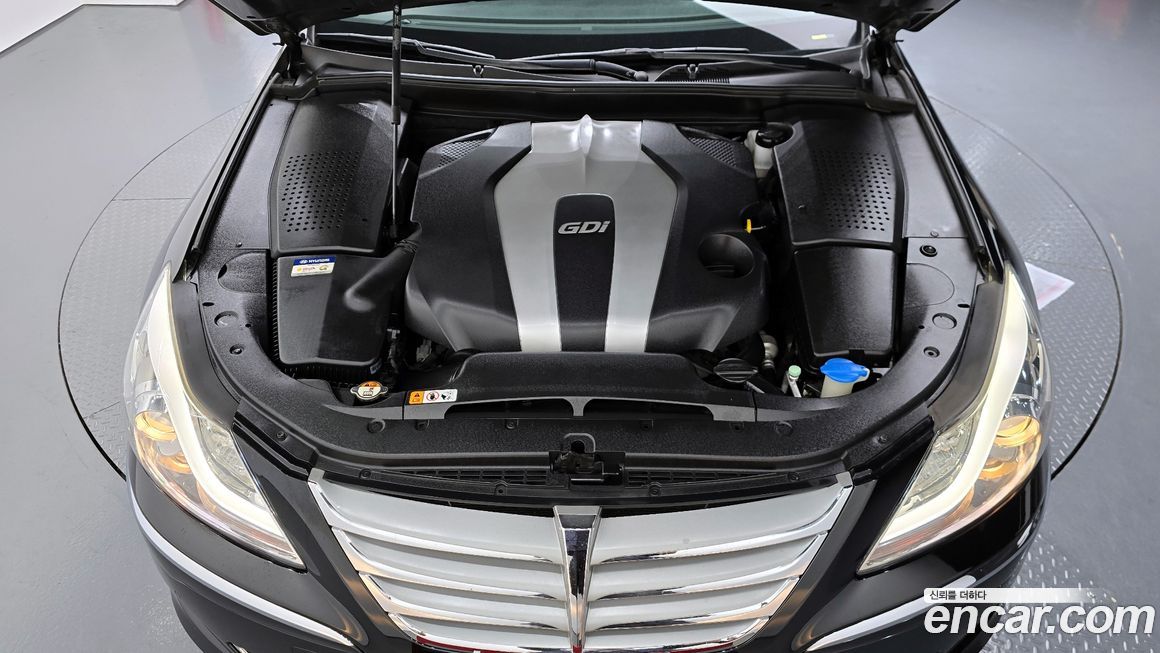 Hyundai Genesis 2013