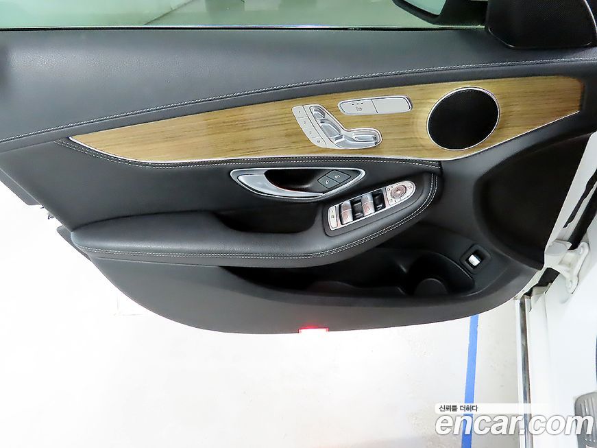 Mercedes-Benz C-Class 2015