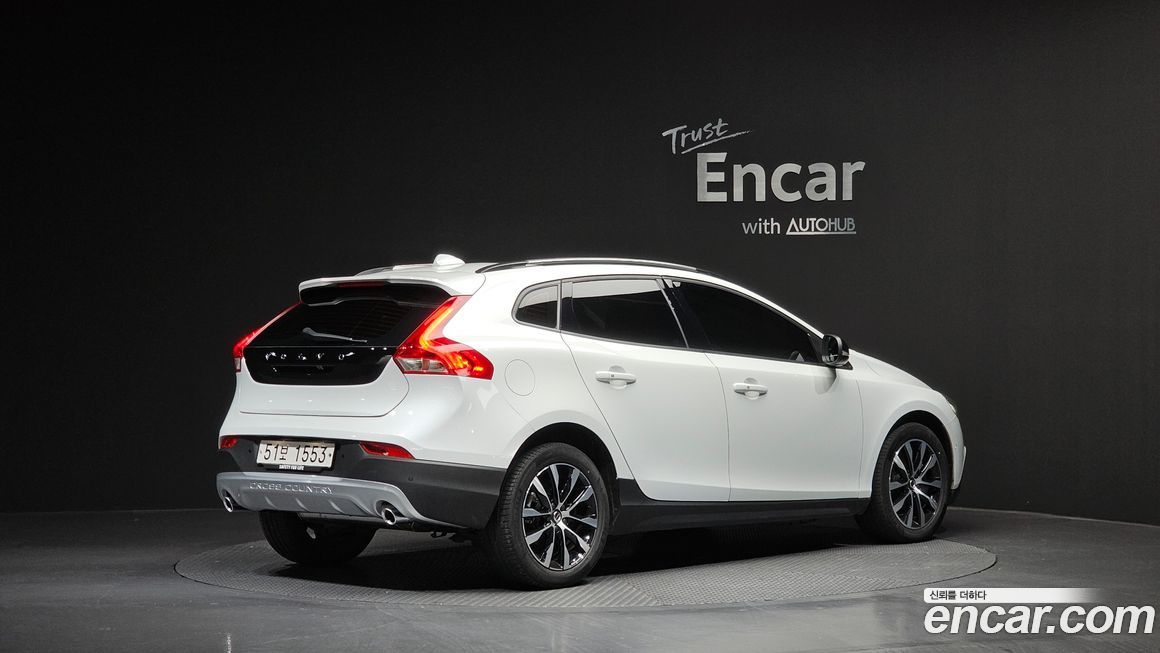 Volvo V40 2019