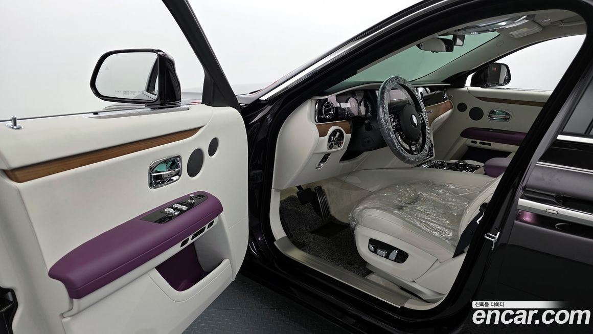 Rolls-Royce Ghost 2023