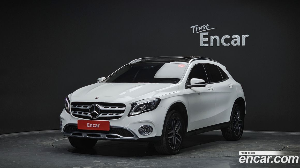 Mercedes-Benz GLA-Class 2019