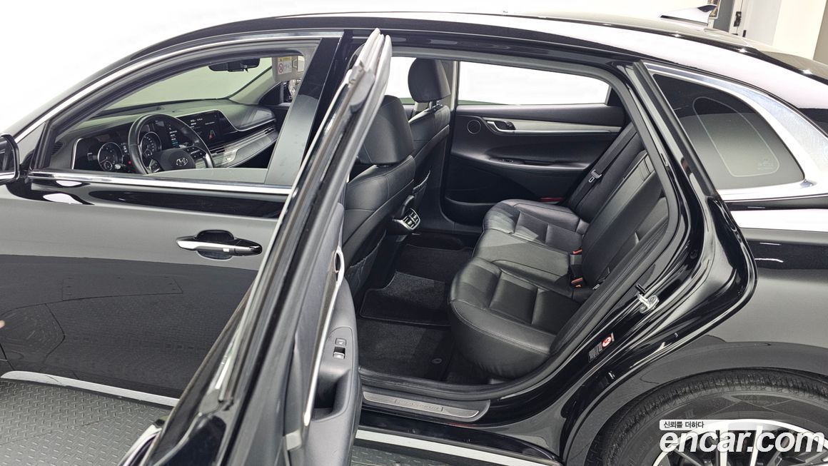 Hyundai Grandeur 2021