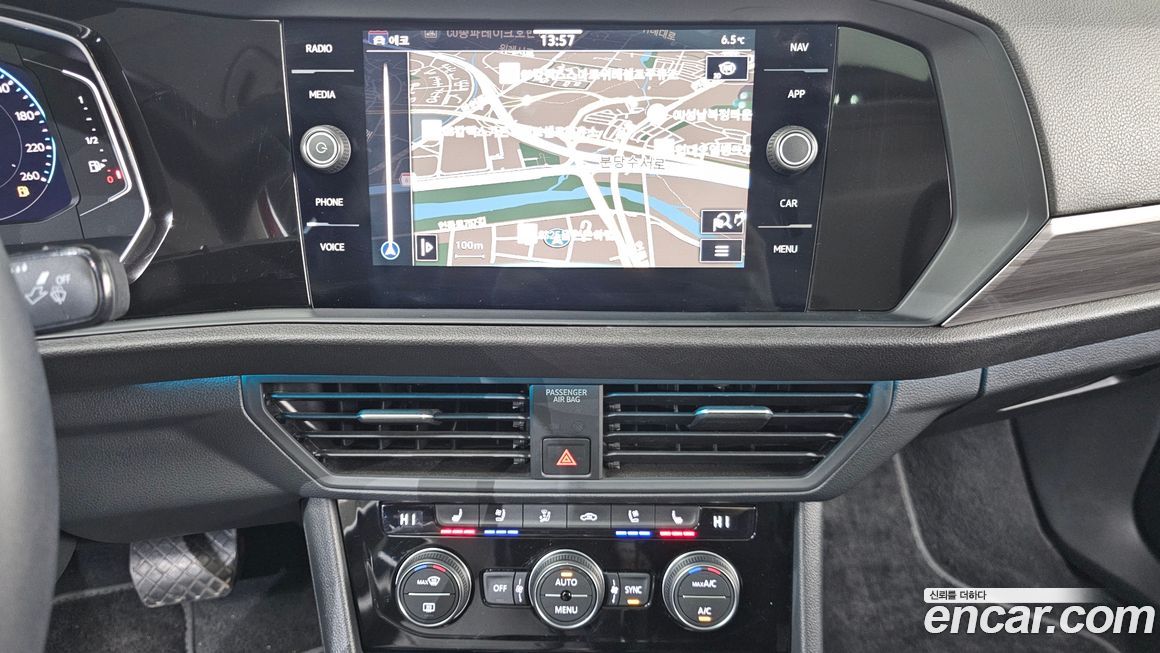 Volkswagen Jetta 2023