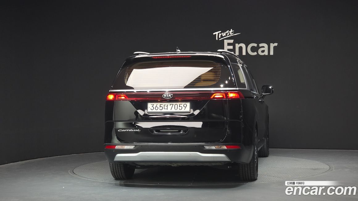 Kia Canival 2021