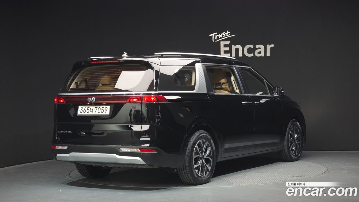 Kia Canival 2021