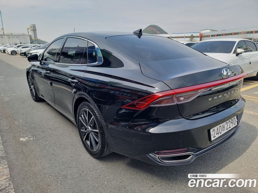 Hyundai Grandeur 2022