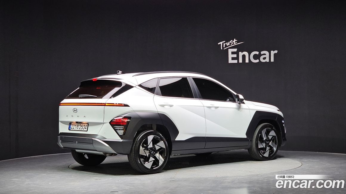 Hyundai Kona 2025