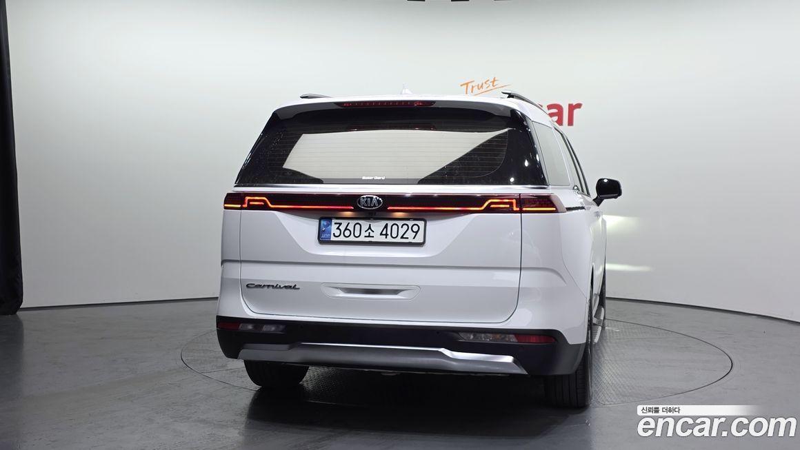 Kia Canival 2021