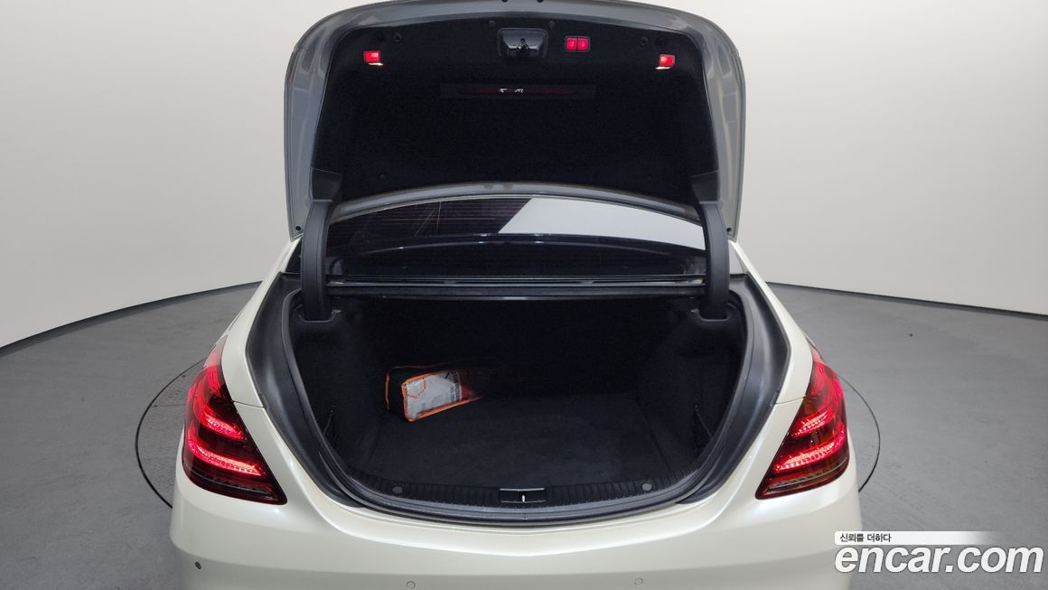 Mercedes-Benz S-Class 2015