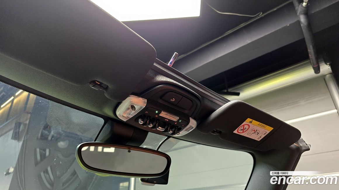 Mini Cooper Convertible 2024