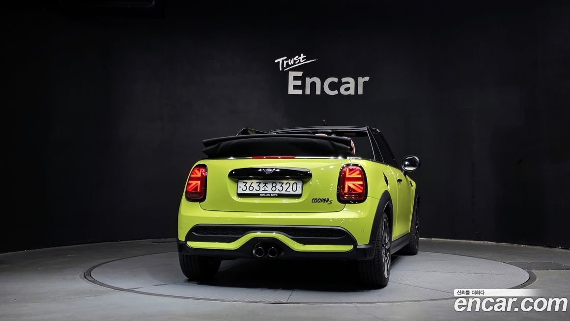 Mini Cooper Convertible 2024