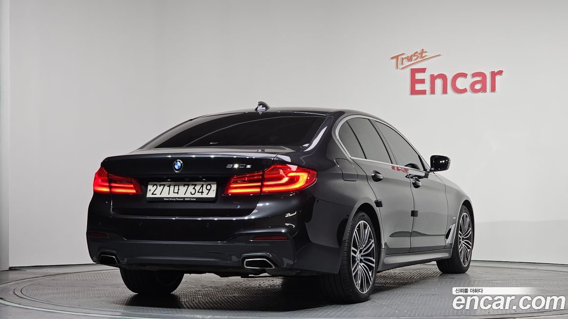 BMW 5-Series 2020