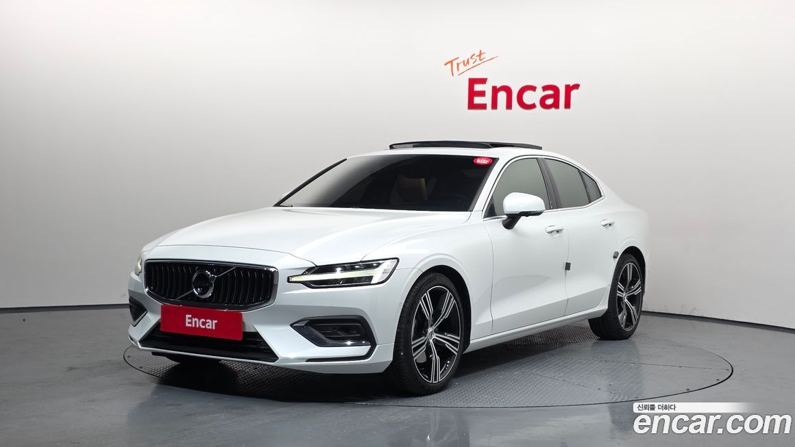 Volvo S60 2022