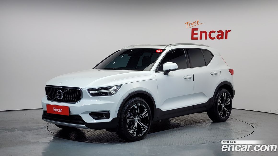 Volvo XC40 2021