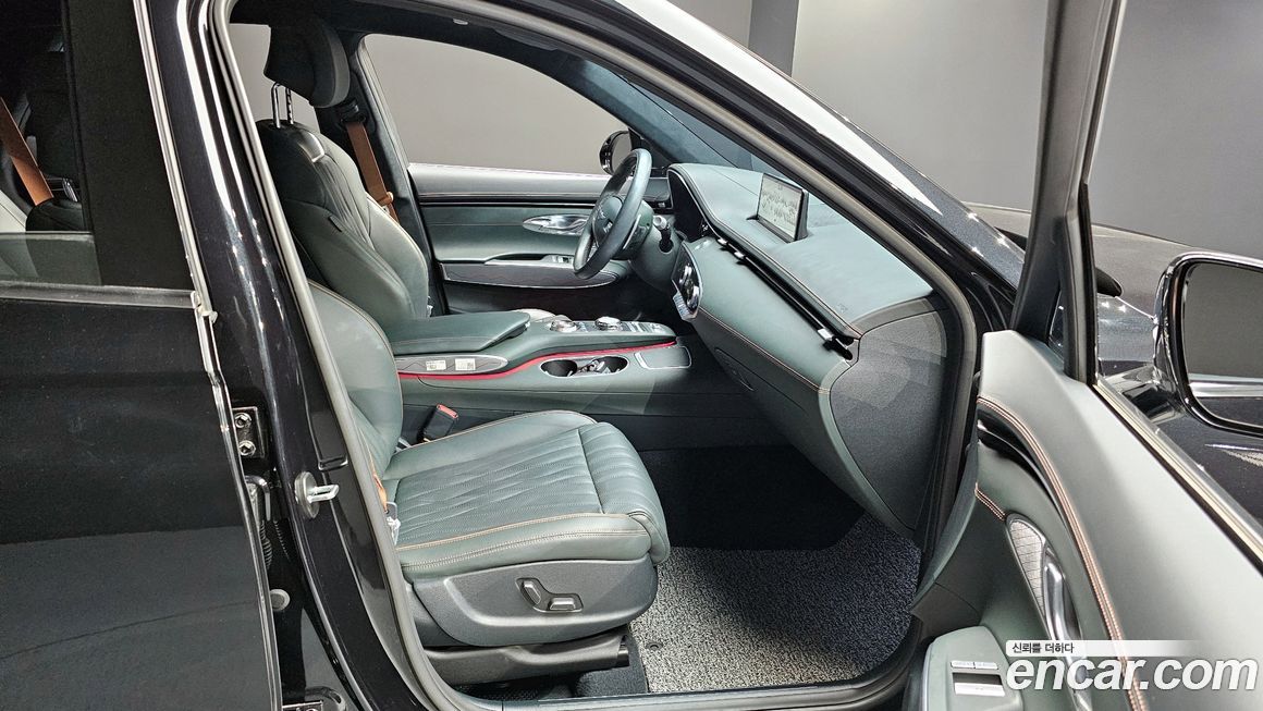 Genesis GV70 2023