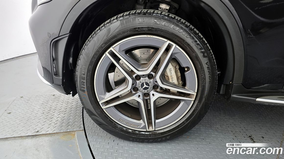 Mercedes-Benz GLC-Class 2022