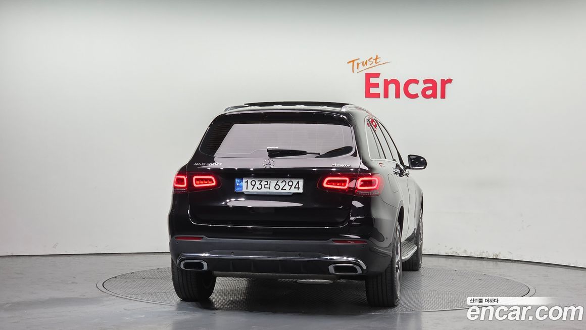 Mercedes-Benz GLC-Class 2022