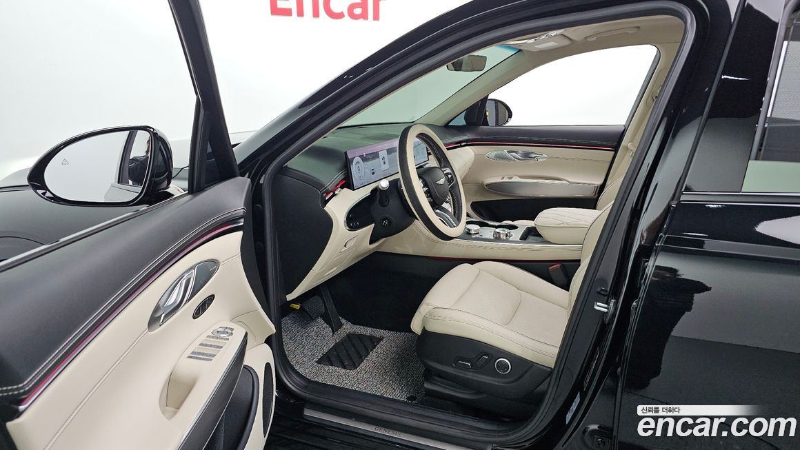 Genesis GV70 2025