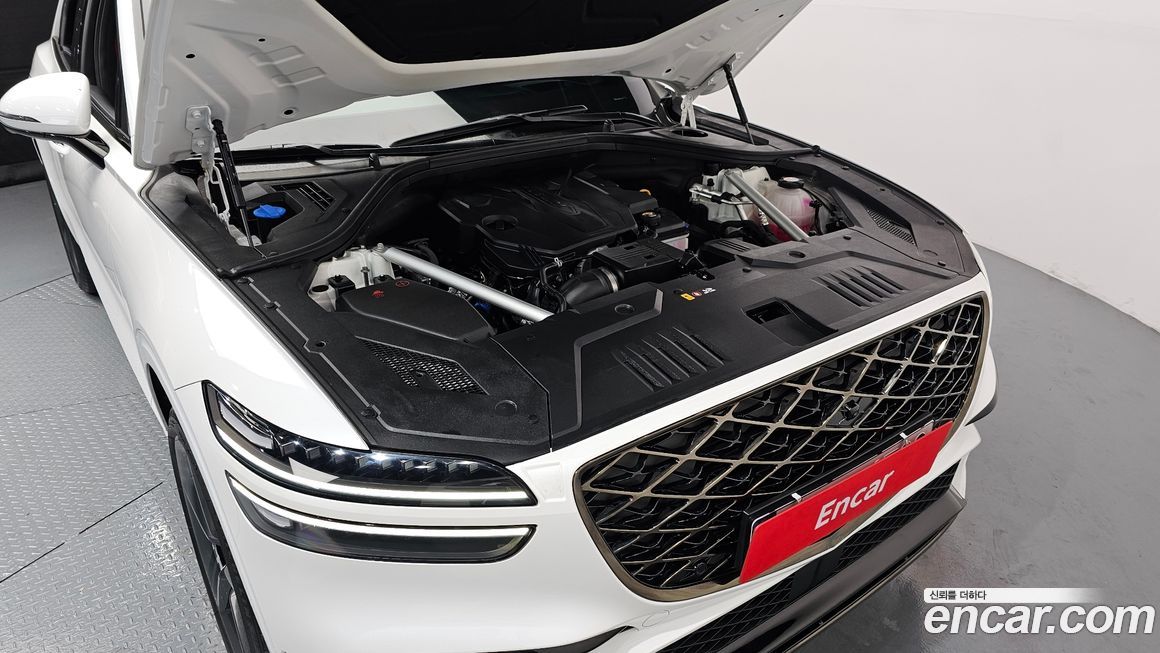 Genesis GV70 2025