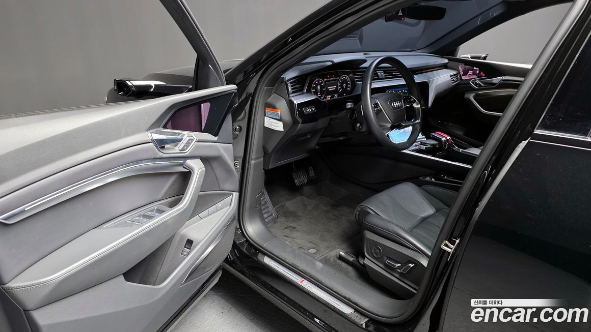 Audi e-tron 2022