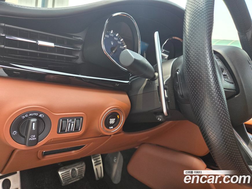 Maserati Quattroporte 2019