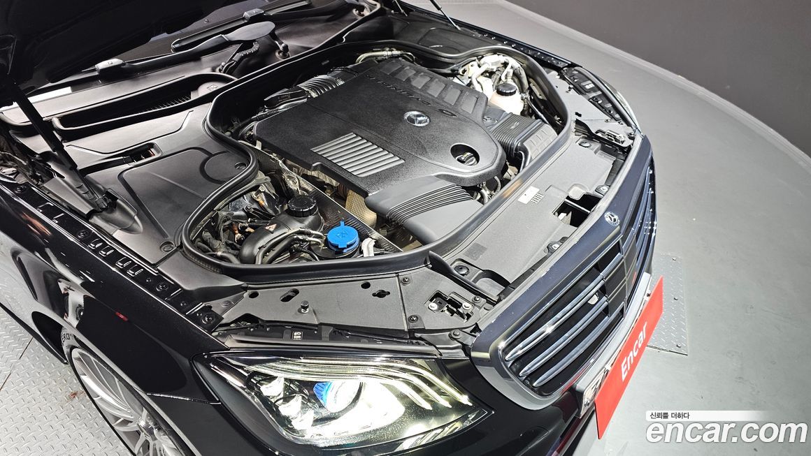 Mercedes-Benz S-Class 2020