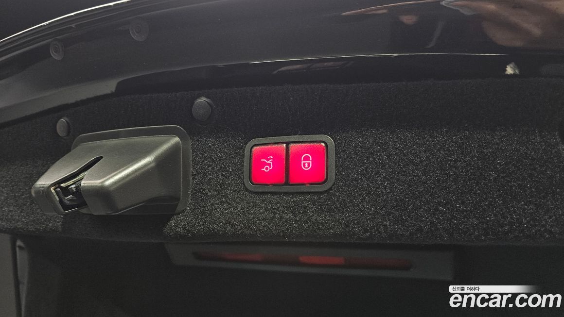 Mercedes-Benz S-Class 2020