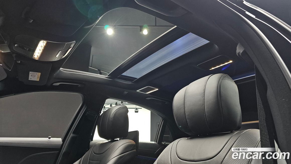 Mercedes-Benz S-Class 2020